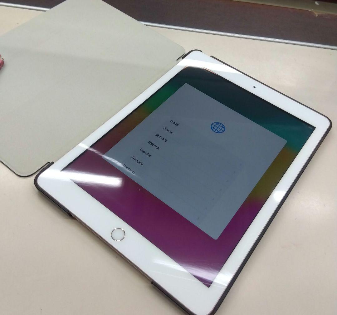 Ipad 第6世代32GB WI-FIモデル ケース付き