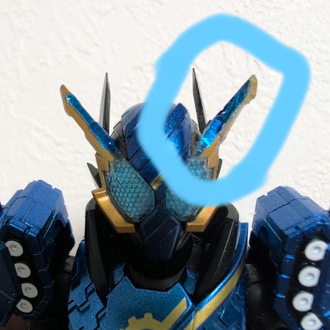 S.H.Figuarts 仮面ライダービルド　タンクタンクフォーム