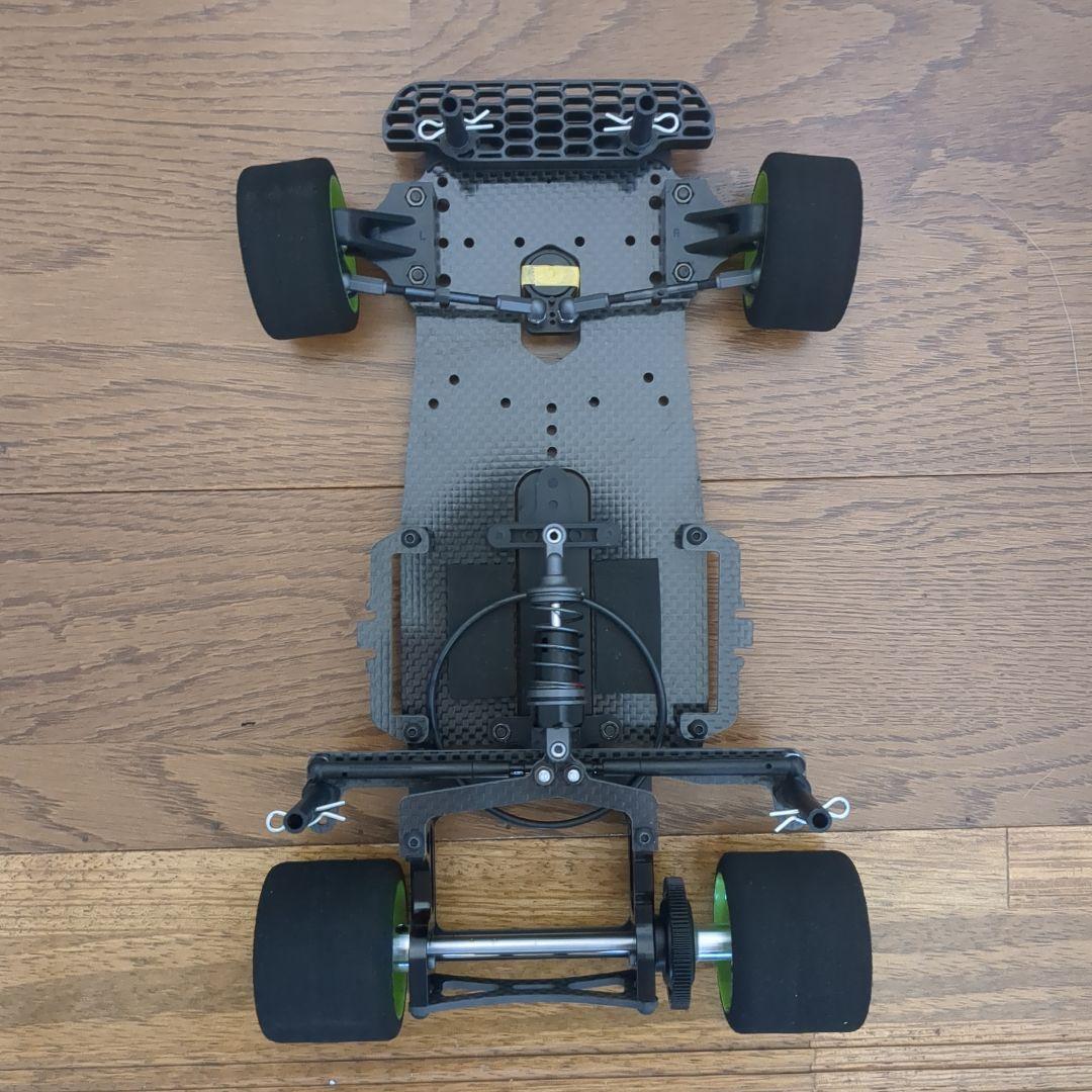 カワダ M300SR ボディ、タイヤ、オプションパーツ付き