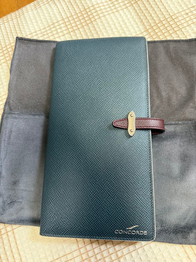 GLOBE TROTTER CONCORDE パスポートケース ダークグリーン GLOBE-TROTTER（グローブトロッター） GLOBE TROTTER キャリーケース