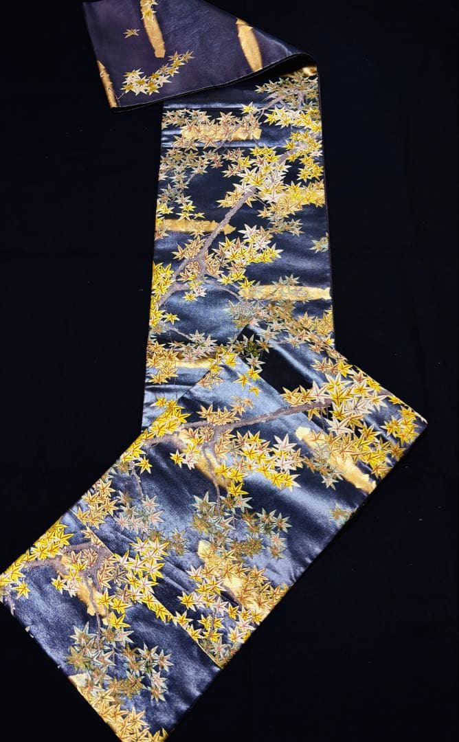 【超美品】袋帯 真珠本金箔 もみじ キラキラ 六通 光沢感グレー 極美品】正絹 西陣織 六通袋帯 唐織綴れ 436cm 伝統工芸士 小笹宏風
