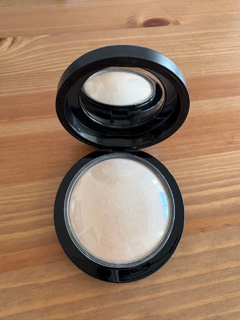 MAC ミネラライズスキンフィニッシュナチュラル　ライト M・A・C（マック） 【並行輸入品】MACミネラライズスキンフィニッシュ