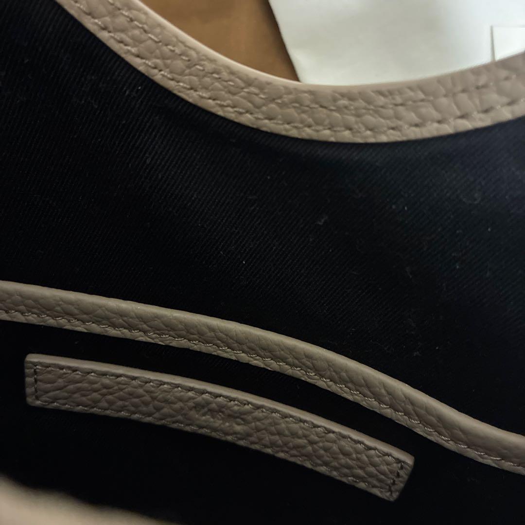 タイムセール‼️VASIC ループミニミニ チャーム付き‼️ ポップアップ