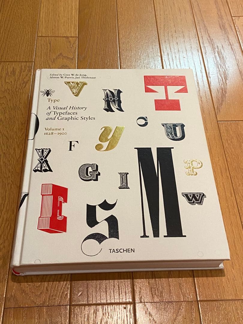 TASCHEN TYPE1628–1900欧文タイポグラフィ史 大型アーカイブ本 Type: A Visual History of Typefaces and Graphic Styles; Volume I
