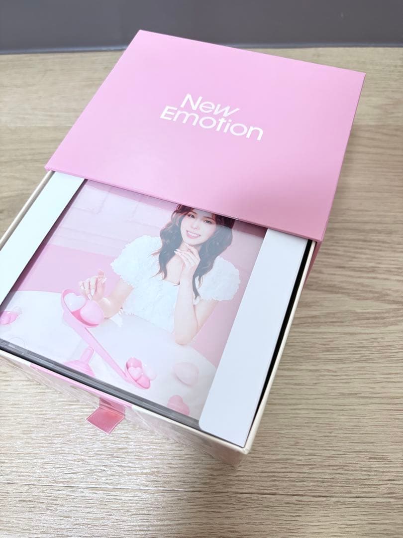 【新品未開封】New Emotion WithU盤 マコ、リマ以外