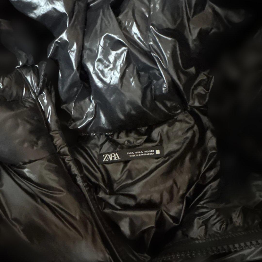 ZARA ブラック フード付きダウンジャケット - メルカリ