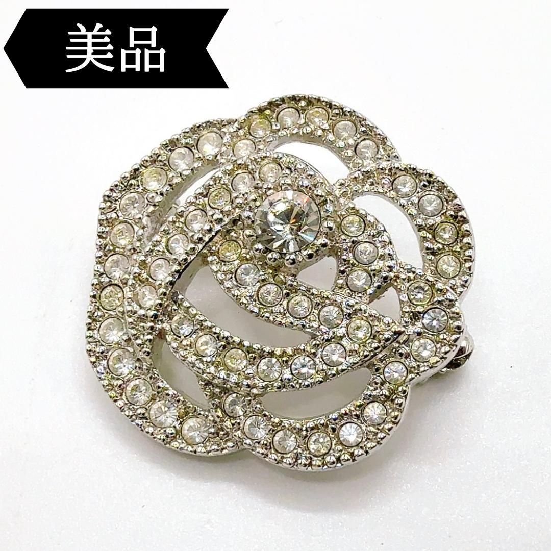 ◇クリスチャンディオール◇メタル/ローズ/ブローチ/シルバー/カメリア/フラワー DIOR FINE JEWELLERY】「ラ ローズ ディオール」新作のヴィジュアルが