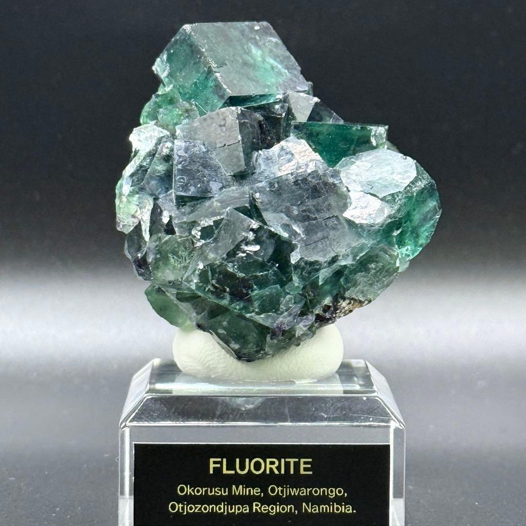 フローライト ナミビア Okorusu Mine産 蛍石 原石 41 - メルカリ
