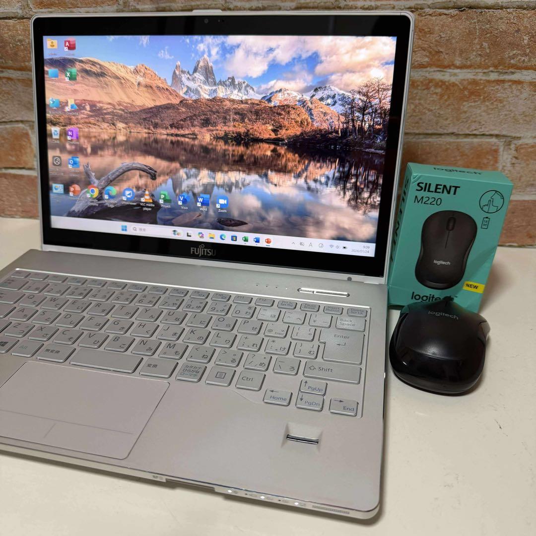 富士通タッチノートPC 2K画面 Corei5 SSDサクサク起動 Win11 - メルカリ