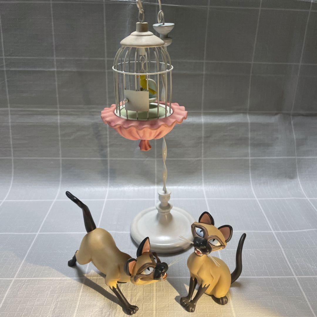 WDCC ディズニー わんわん物語 サイ＆アム フィギュア 陶器製 - メルカリ