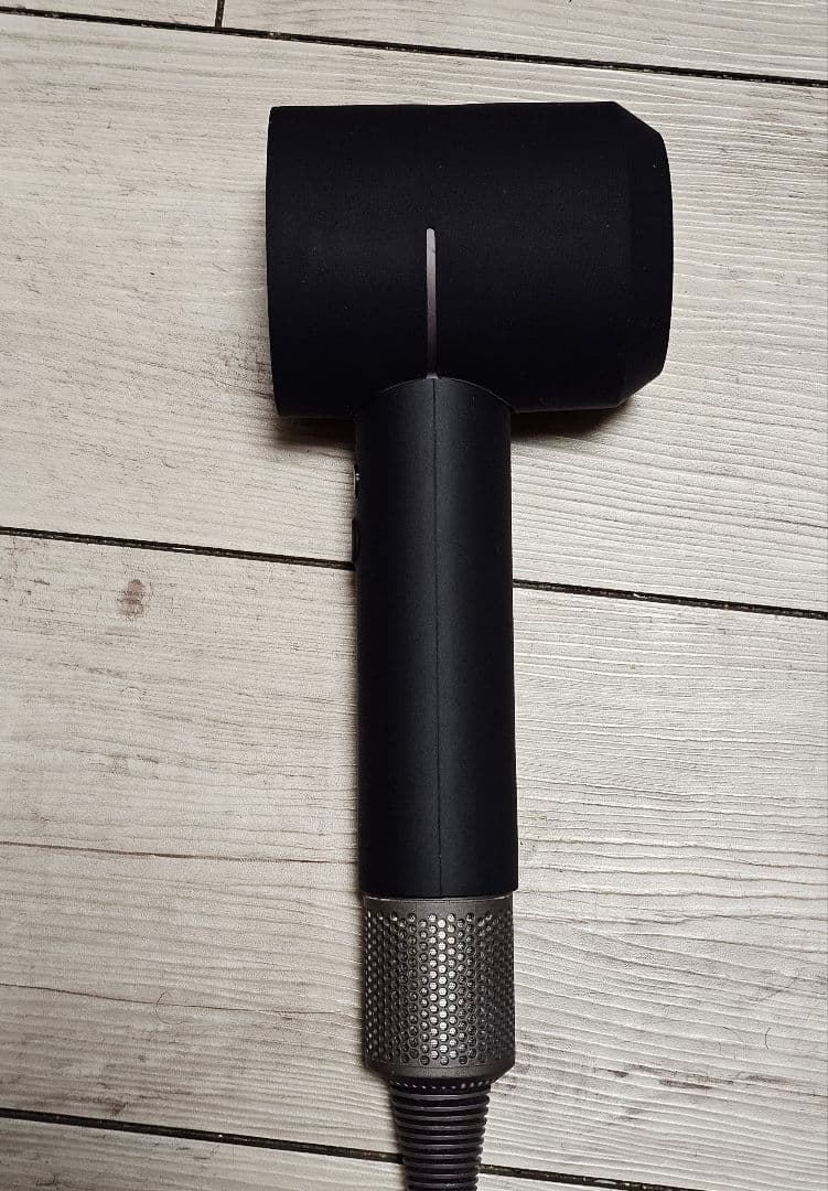 週末限定新品黒シリコンカバー付 ダイソン メンテナンス済み Dyson