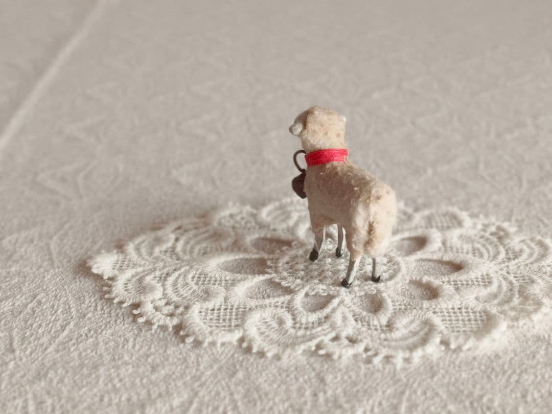 【Daisyさま】antique sheep ✵ *クリスマスの 羊さん (s)