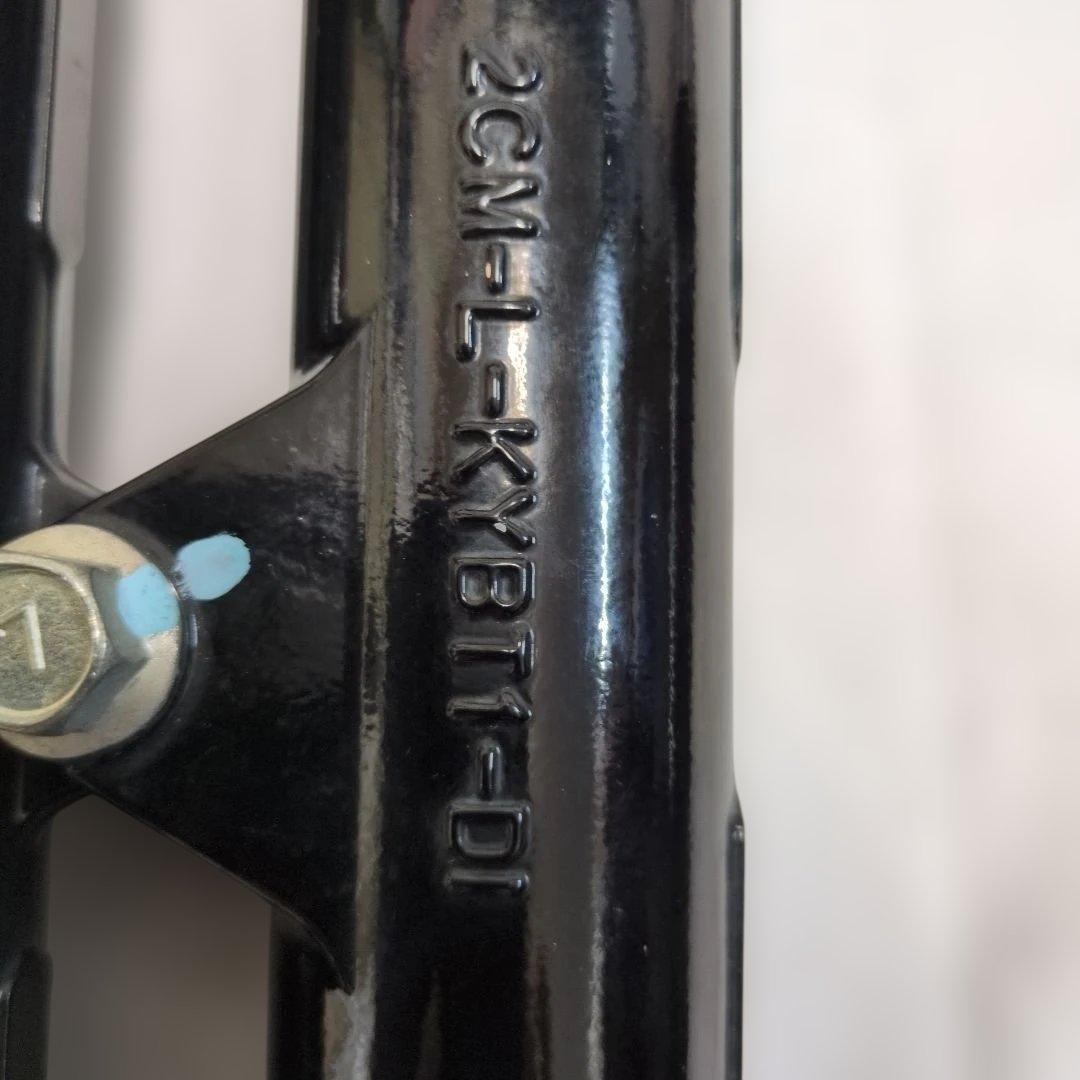 momentさん専用 ヤマハ トリシティ125 フロントフォーク左右 - メルカリ