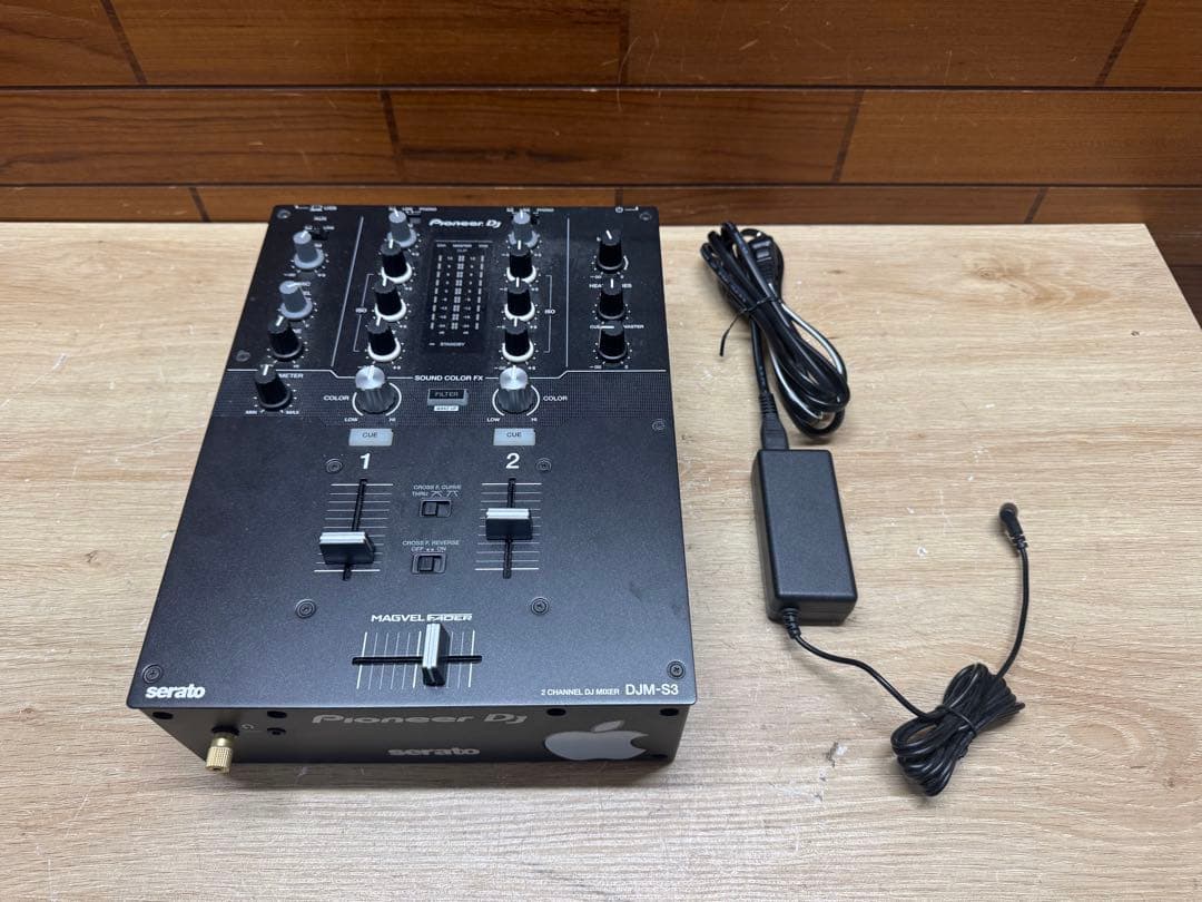 Pioneer DJ DJM-S3 2チャンネルミキサー Clearance Pioneer DJ DJM-S3 2-channel Serato DJ Battle Mixer