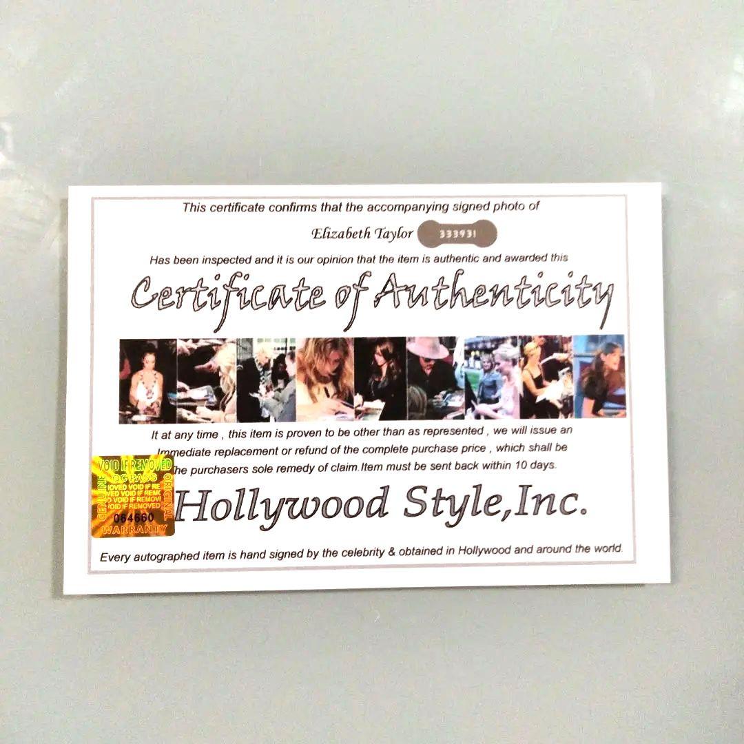 セール中…エリザベス・テイラー直筆サイン入り超大型写真… - メルカリ