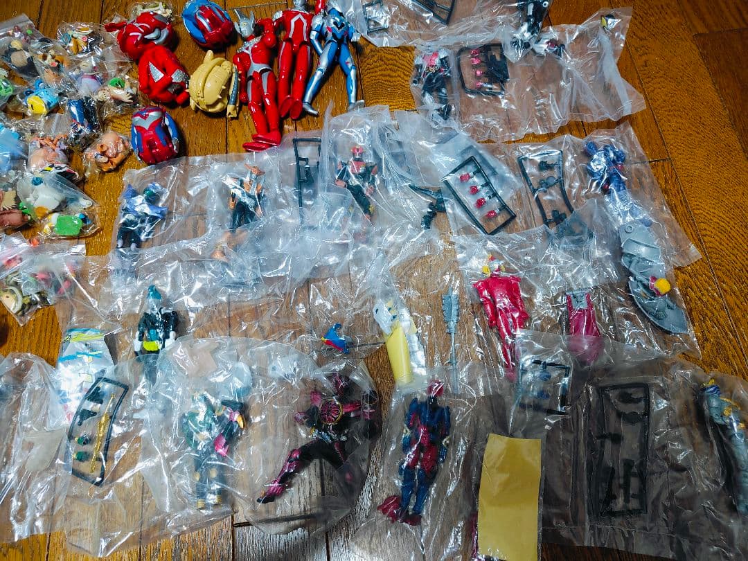 ウルトラマン 怪獣 ソフビ ガン消し 仮面ライダー フィギュア レトロ