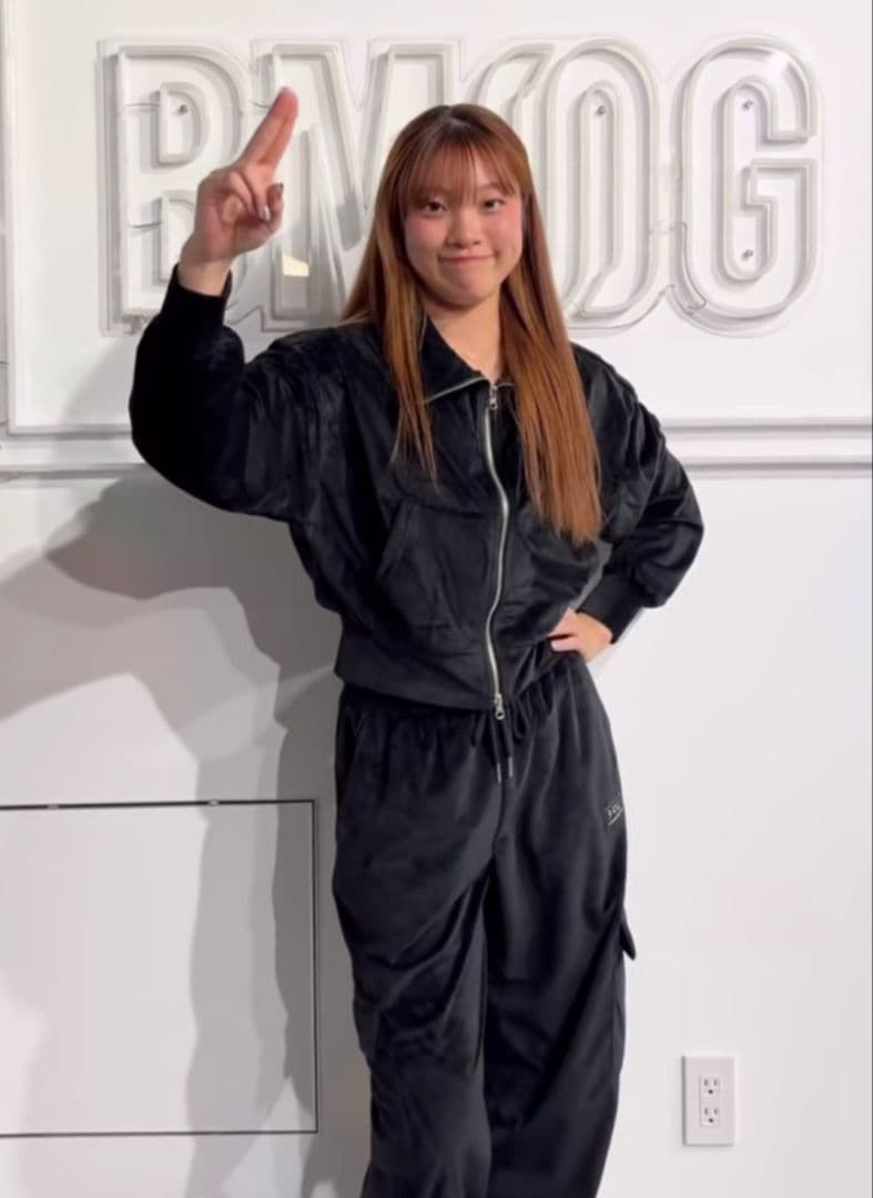 HANA ハナ B-RAVE ロゴ ベロアパンツ Mサイズ【パンツ】 - メルカリ