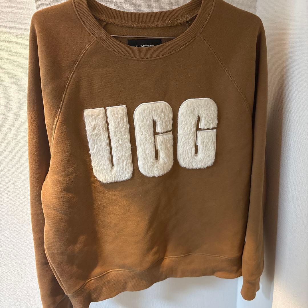 UGG ロゴ入りブラウントレーナー - メルカリ