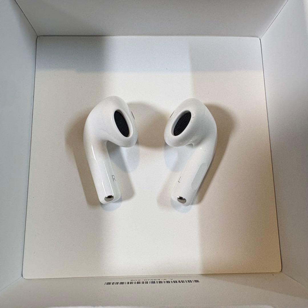 Apple AirPods 4 本体 元箱・ケース・説明書付き - メルカリ
