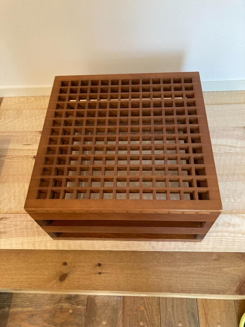 ベラート Bellato テトラ Tetra コーヒーテーブル - メルカリ