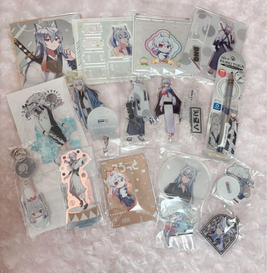 カラフルピーチ どぬく アクスタ アクキー まとめ売り - メルカリ