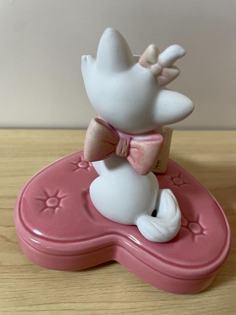 ディズニー おしゃれキャット マリー 陶器 - メルカリ