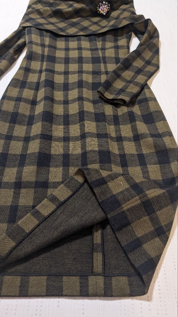 美品 GUCCI グッチ ワンピース ウール長袖 チェック Sの通販はau PAY