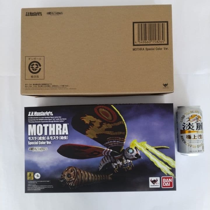 S.H.Monster Arts モスラ（成虫＆幼虫）＆ バトラ（成虫＆幼虫）