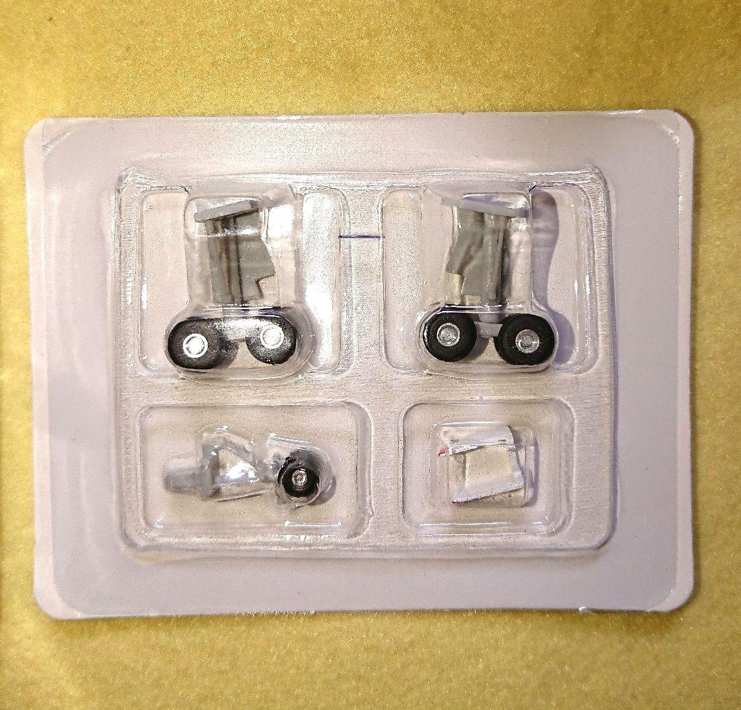 EVA AIR ハローキティ航空機モデル3種セット（1～3号機） - メルカリ