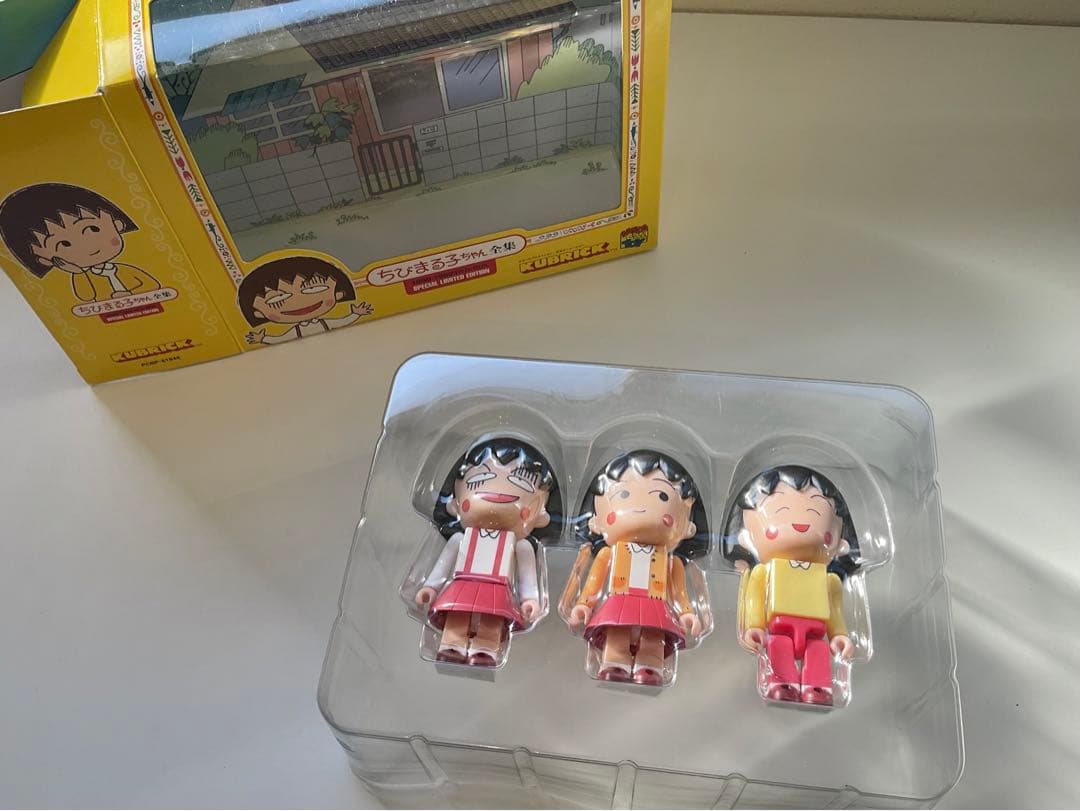 ちびまる子ちゃんフィギュア【限定特典KUBRICK】 - メルカリ