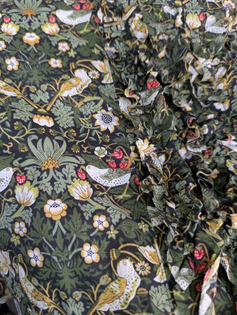 新品未着用】ウェルベック WM リバティープリント フリル長袖ブラウス