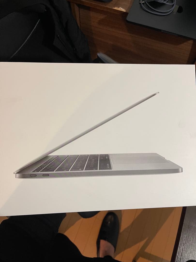 MacBookPro 13インチ USキーボード2017年スペースグレイ MacBook Pro (13-inch, 2017, Thunderbolt 3ポートx 2) - 技術仕様