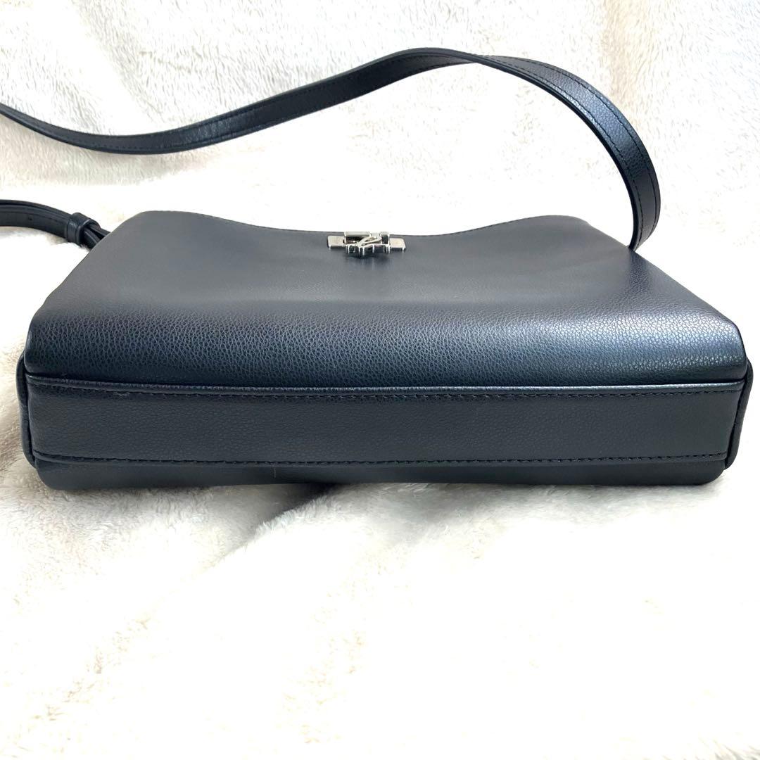 未使用級✨】agnes b. ショルダーバッグ ターンロック レザー ロゴ金具