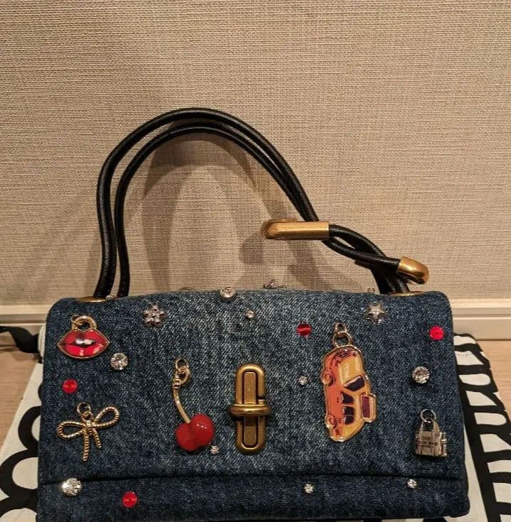 マークジェイコブス ザトリンケット チャーム デニム ミニデュアル