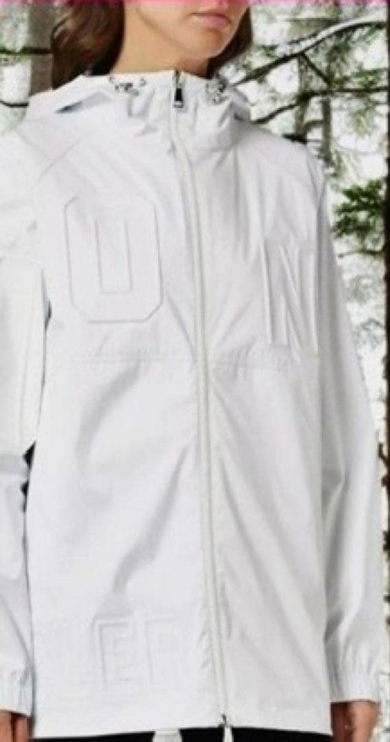 MONCLER 22s オールホワイト ナイロンジャケットブルゾン(売りつくし