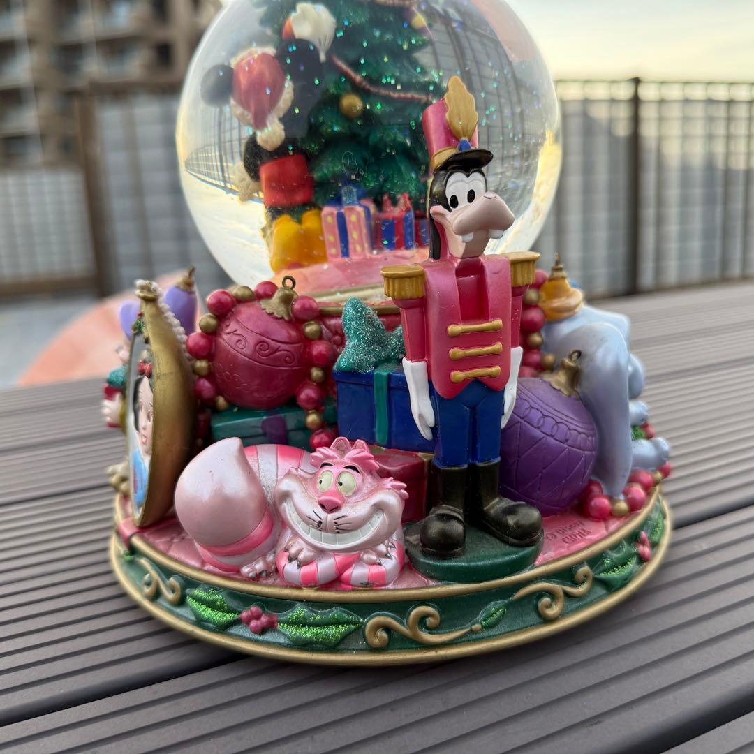 ディズニーミッキーピノキオ白雪姫ダンボアリス スノー グローブ