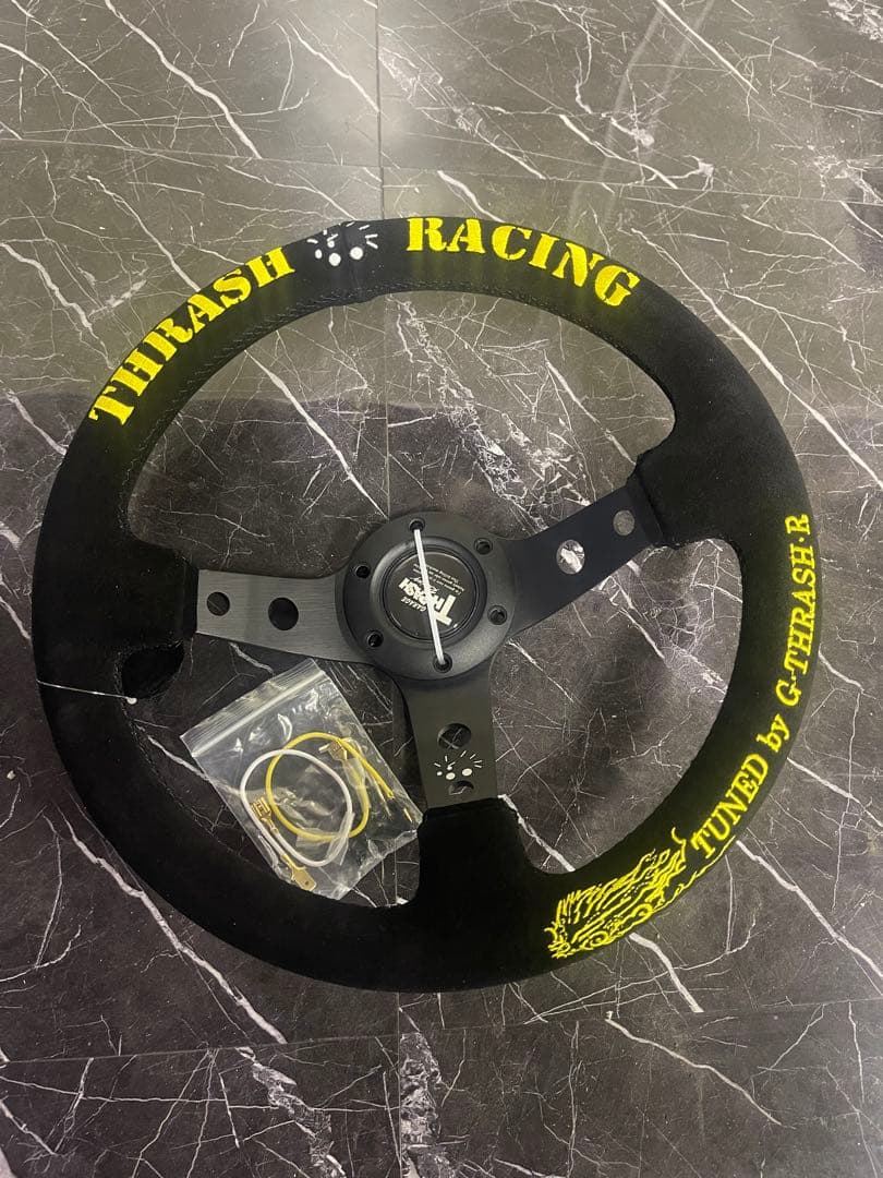THIRASH RACING ステアリング 黒　バックスキン THRASH Racing RAMPAGE LIMITED 330mm Leather Deep Dish Steering