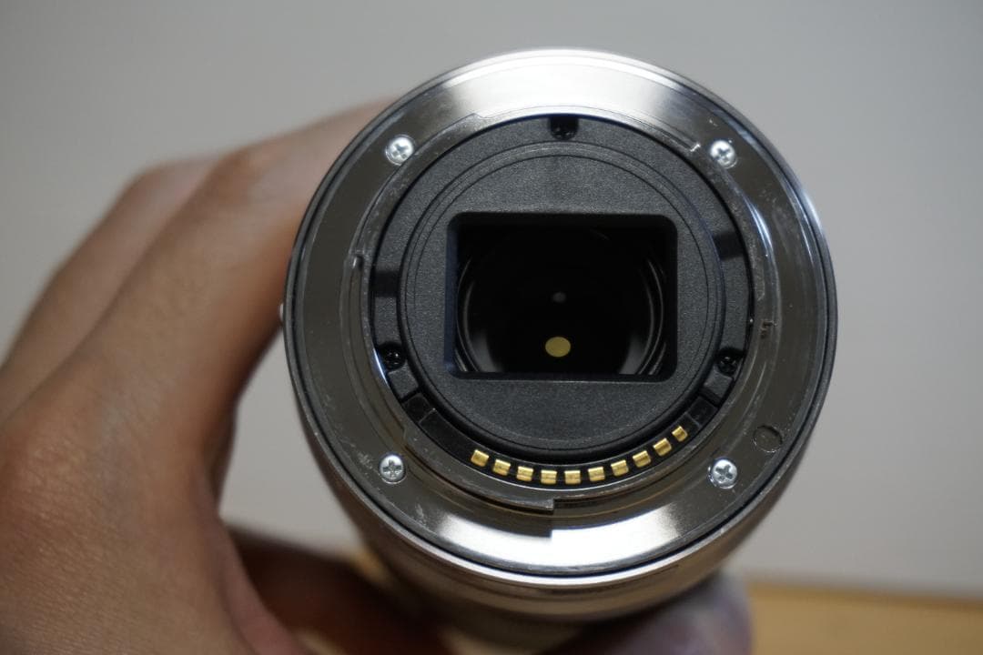 SONY E 55-210mm F4.5-6.3 OSS ズームレンズ