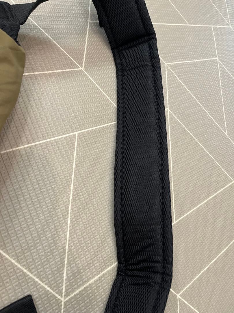 ヒラチ様専用】LOGOS 抱っこ紐 カーキ・ブラック - 抱っこひも