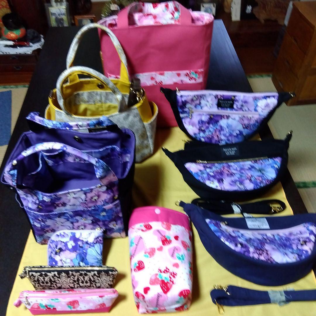 さっちゃん専用　バッグ＆ポーチ 楽天市場】サンエックス リラックマ スタンドビッグポーチ ブラック