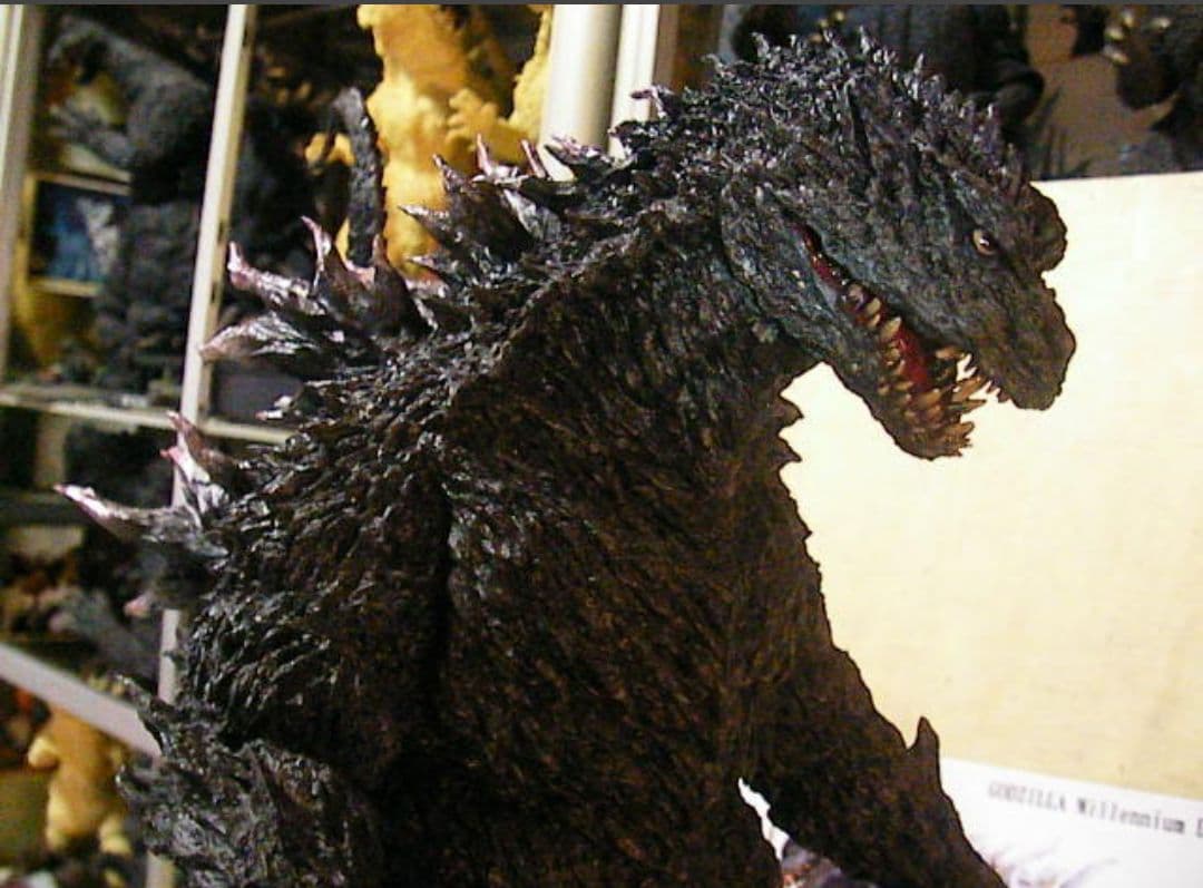 T'sFacto ゴジラ ミレニアムデザインver.Ⅱ 顔周辺改造 完成品 - メルカリ