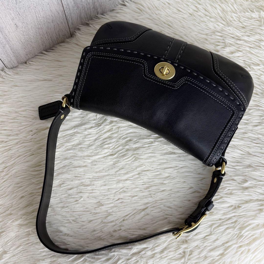 美品♡COACH コーチ ターンロック レザー フラップ ショルダーバッグ