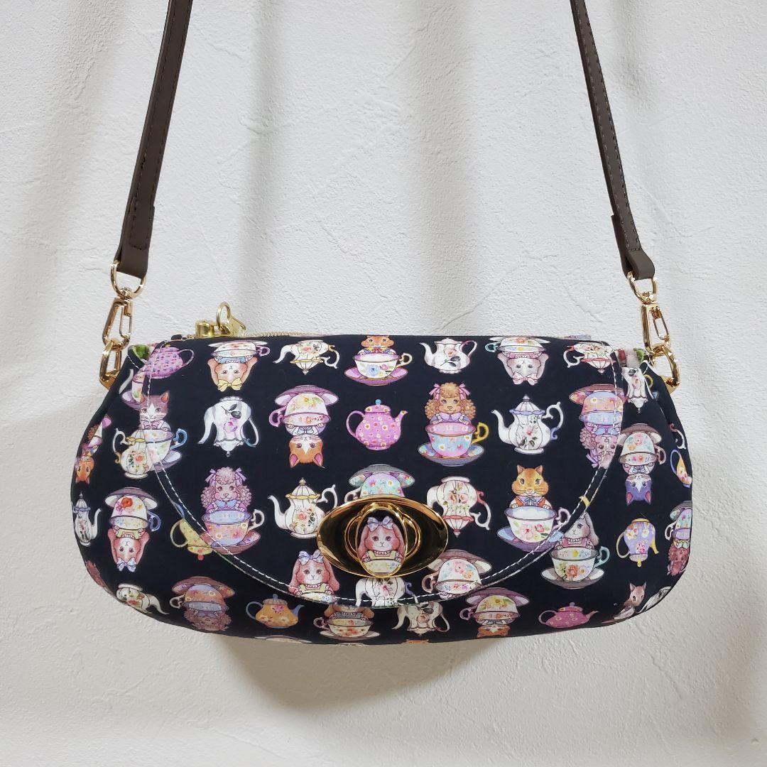 《愛》ハンドメイド 背面ファスナーバッグ