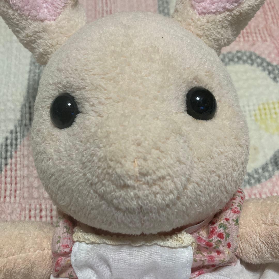 シルバニアファミリー みるくウサギ ぬいぐるみ Mサイズ 中古品 - メルカリ