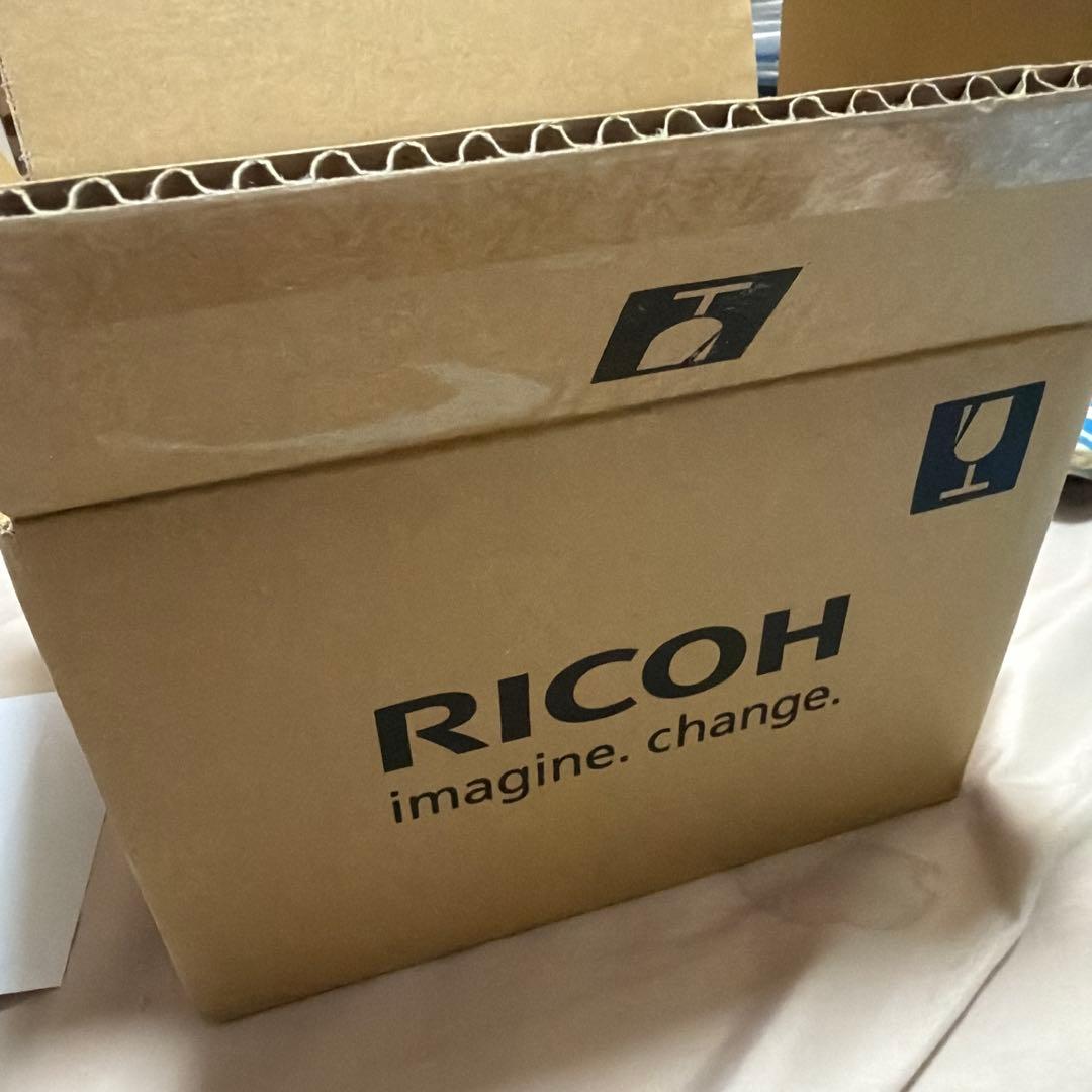 新品未使用】RICOH GR Ⅲx HDF 3年保証 リコー カメラ - メルカリ