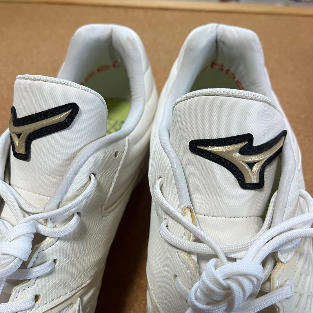 未使用品　スピードレボエース　ホワイト　27.5cm ミズノ