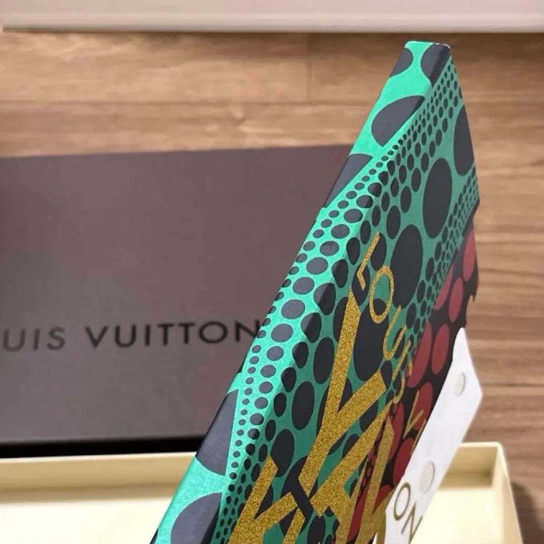 草間彌生Louis Vuitton × Yayoi Kusama 限定 ブック