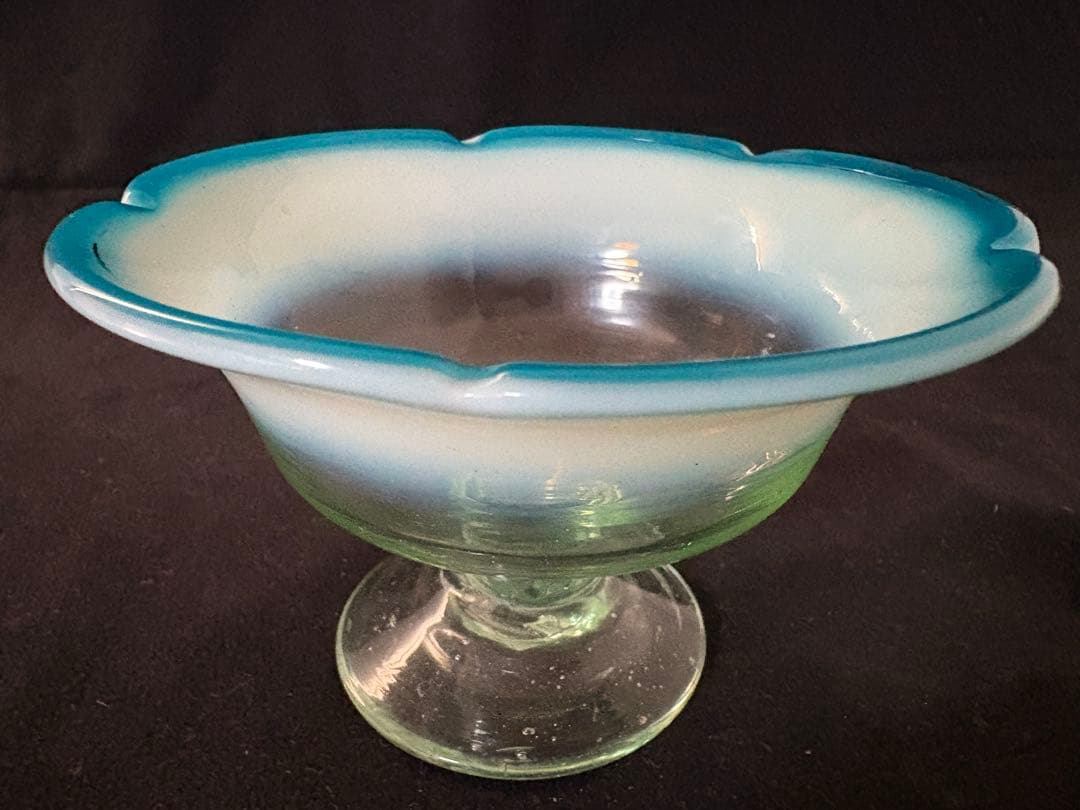 和ガラス　大正ガラス　青色× 乳白色　氷カップ　ウランガラス　ぽっくり厚みあり 2026年最新】Yahoo!オークション -大正ガラス氷コップの中古品・新品