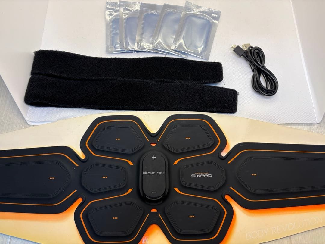 週末限定セール】新品パッド付 シックスパッド アブズベルト S/M/L