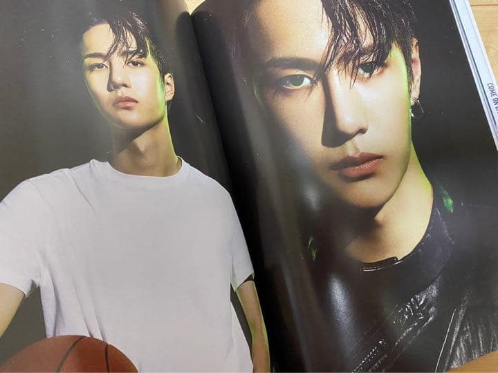 陳情令　王一博　「精美画冊」90P写真集　ピンク